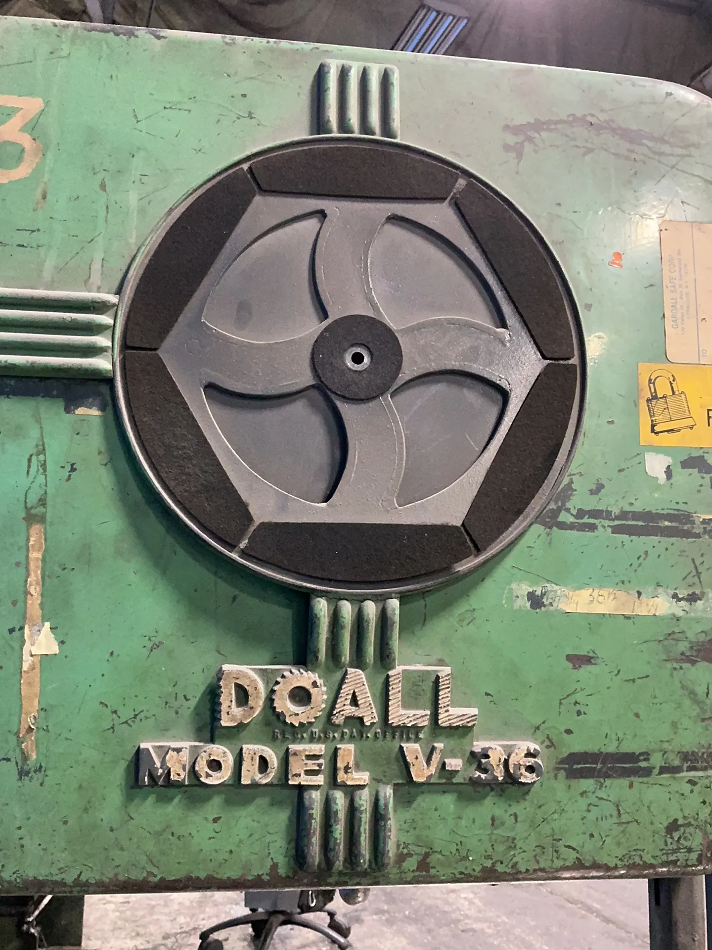30" x 30" DoAll #V-36, Vertical Band Saw - Image 6