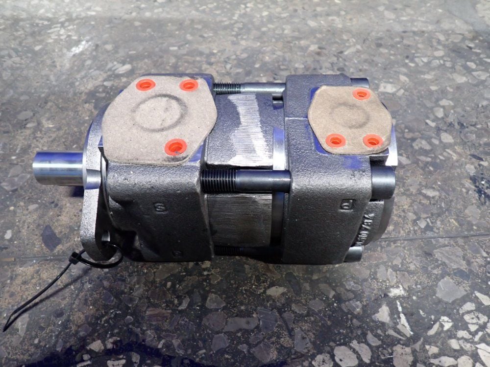 Bucher Hydraulics #QX43-032R09, Internal Gear Pump, 320 Bar - Image 1