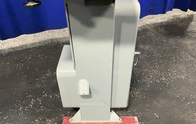 Kalamazoo Startrite #24V10, Vertical Band Saw, 18" - 30" Throat, 10" H - Image 2