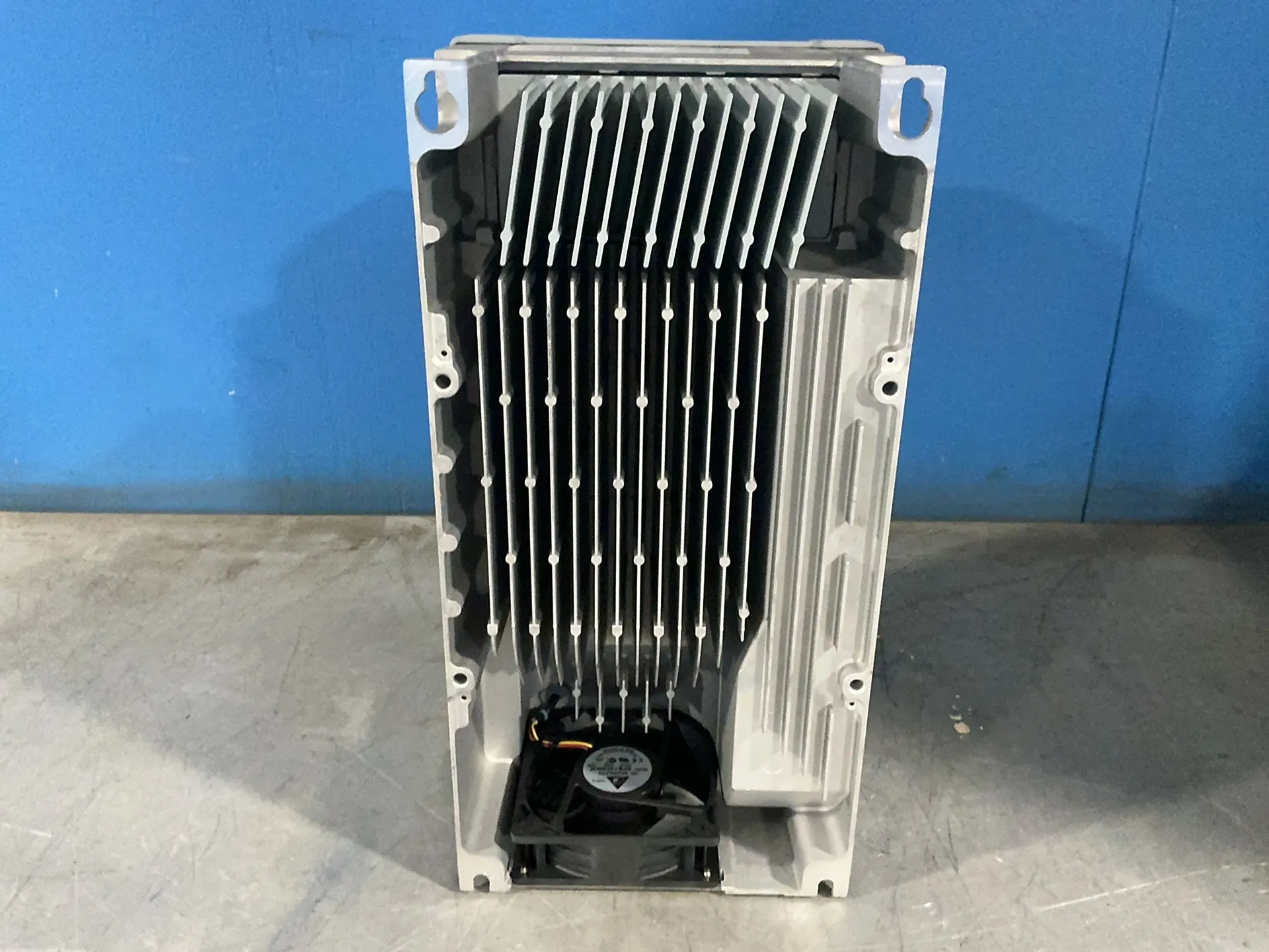 Danfoss #131Z0575, VLT Aqua Drive, 20 HP - Image 6