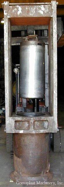 317 Ton, French Oil, 18" ram, 32 stroke, 54.75" daylight, slab sides, reconditioned - Image 2