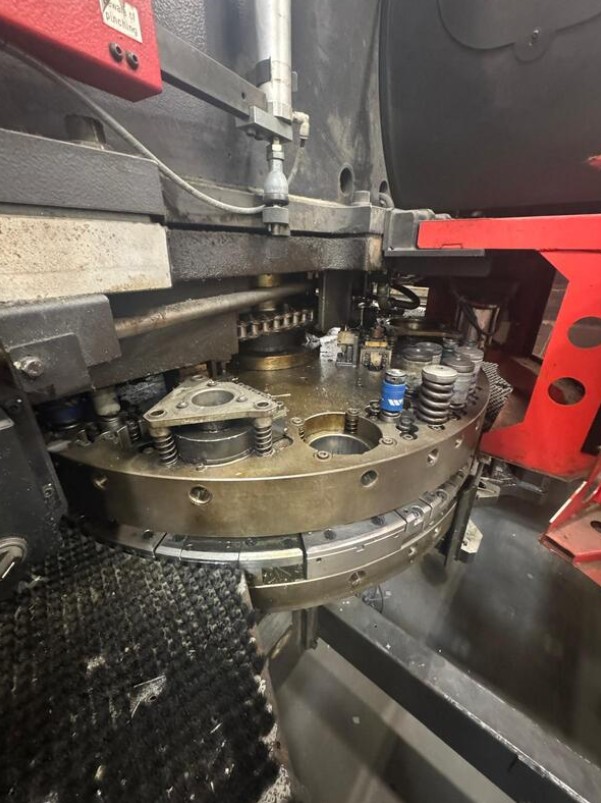 33 Ton, Amada #EMK-3610NT, servo CNC turret punch, 100" x 60" sheet, 58 station, 4 automatic index, NT - Image 4