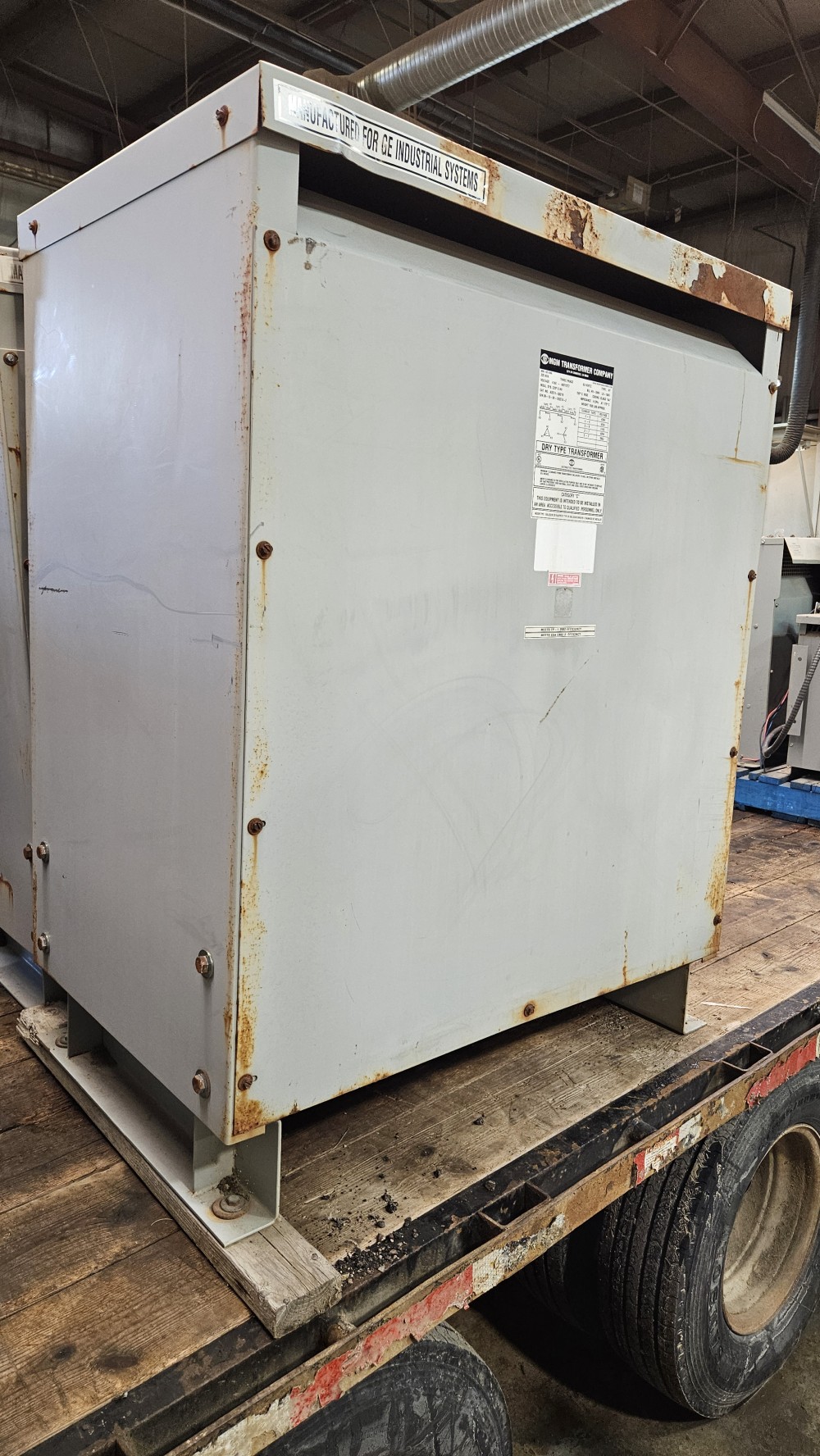 225 KVA 4160 Primary, 480Y/277 Secondary, MGM #AD374-Q0219, Dry Type Auto-Transformer, 3 Phase - Image 1