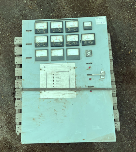 Starlab, Series M 251304, Motor Control Center, 100 Amp, 120/208 Volts, 3 Phase, 60 Hz. - Image 1