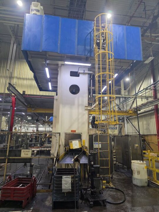 1200 Ton, Macrodyne, Hydraulic Press, 32" stroke, 62" x 59" bed, 2009 - Image 3