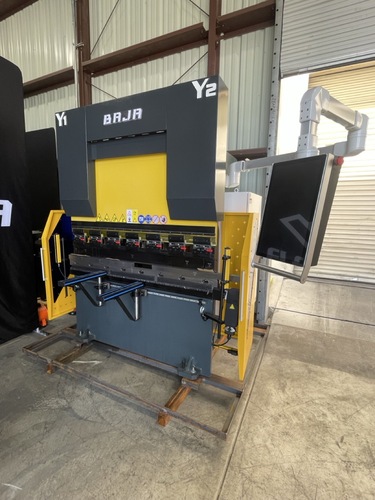 50 Ton, Baja #BAJA-HPB, Hydraulic Press Brake, 15.7" daylight, 12.6" throat, 43.3" between housing, Syntec - Image 1