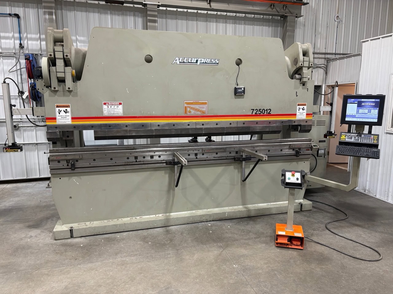 250 Ton, Accurpress #725012, CNC Press Brake, 12' overall, 8" stroke, 16" open, 8" Shut Height, ETS3000 cnc - Image 1