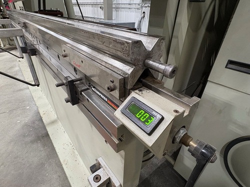 250 Ton, Accurpress #725012, CNC Press Brake, 12' overall, 8" stroke, 16" open, 8" Shut Height, ETS3000 cnc - Image 3
