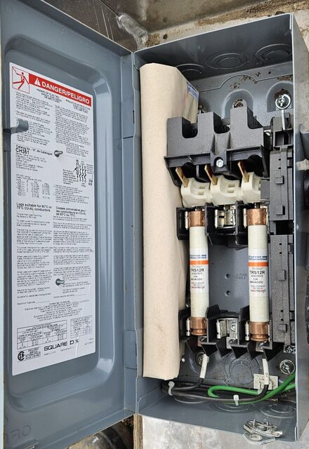 5 KVA, Metalec Sudbury, Mini Power Distribution Center, 600 Volts to 120/240 Volts, 1 phase, 60 Hz. - Image 3