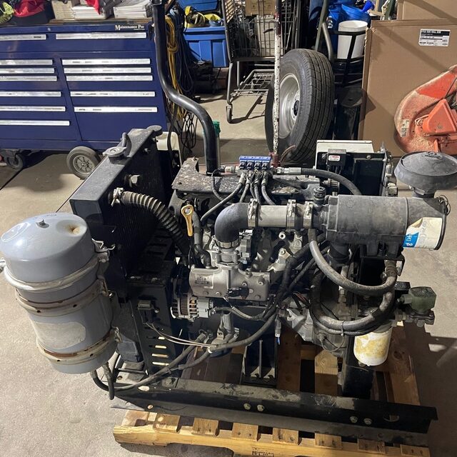 75 HP Westport, 2.4L Inline 4-Cylinder Propane/Natural Gas Engine, Under 100 hours - Image 1