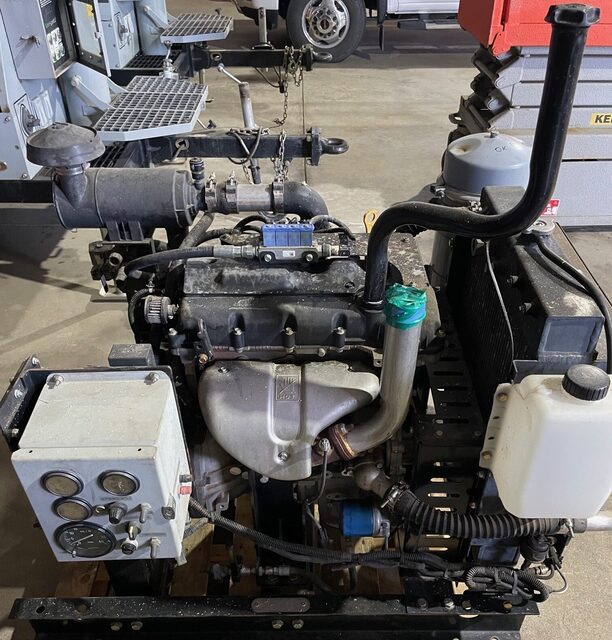 75 HP Westport, 2.4L Inline 4-Cylinder Propane/Natural Gas Engine, Under 100 hours - Image 2