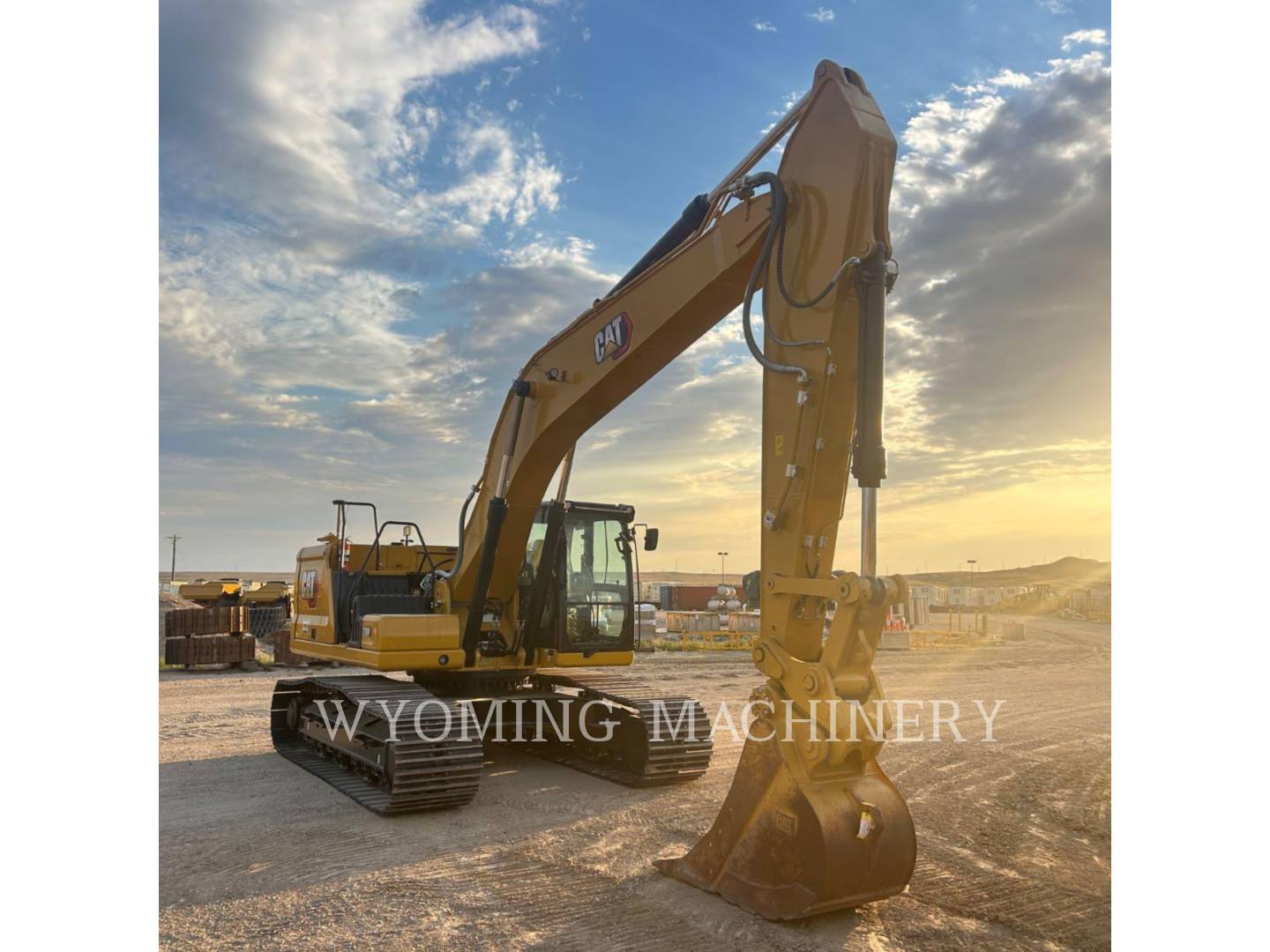 Caterpillar 330, 10 hours, S/N: WCH61152, 2026 - Image 2