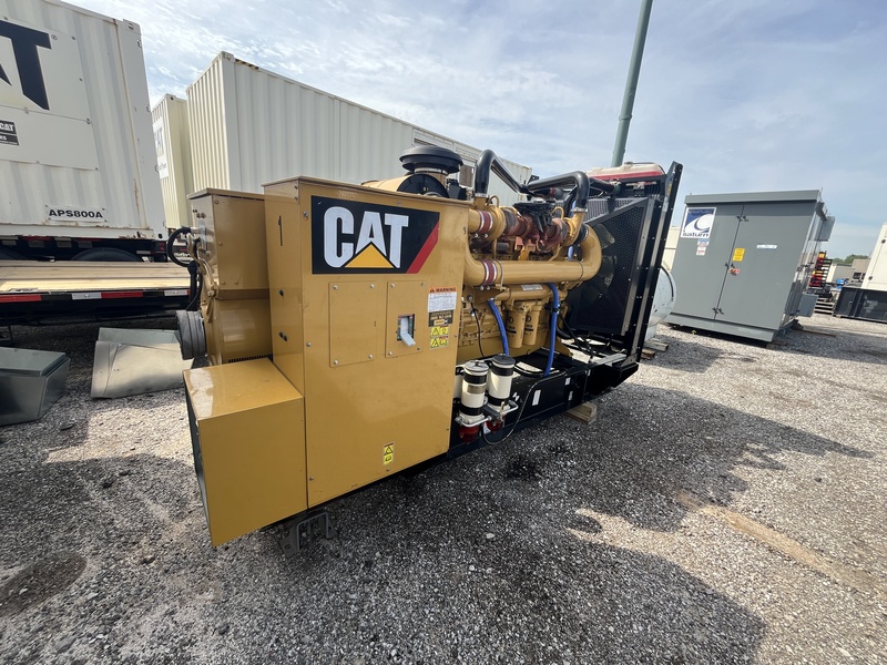 600 KW Caterpillar #C18, diesel generator set, 277/480 Volts, 142 hours, 1800 RPM, EPA Tier 2, skid mounted - Image 3