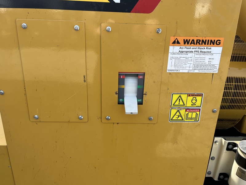 600 KW Caterpillar #C18, diesel generator set, 277/480 Volts, 142 hours, 1800 RPM, EPA Tier 2, skid mounted - Image 7