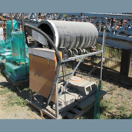 21" dia. x 4' long poly pipe trommel - Image 1