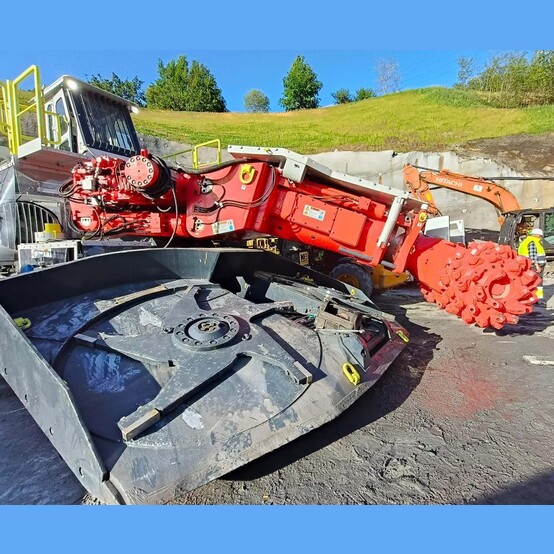 Sandvik #MT720, Roadheader, 0 hours since overhaul, 300 kw motor - Image 2