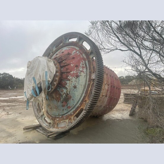 9.8' x 9.2' Hardinge, ball mill, Girth Gear: 192 Tooth, Pinion Gear: 20 Tooth - Image 2