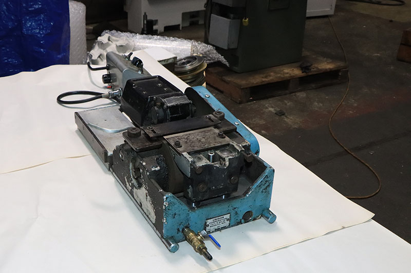 Unison #Dedtru-C, centerless grinder attachment, 1/32" - 5" diameter capacity, 4" x4-1/4" reg. wheel, sine - Image 3