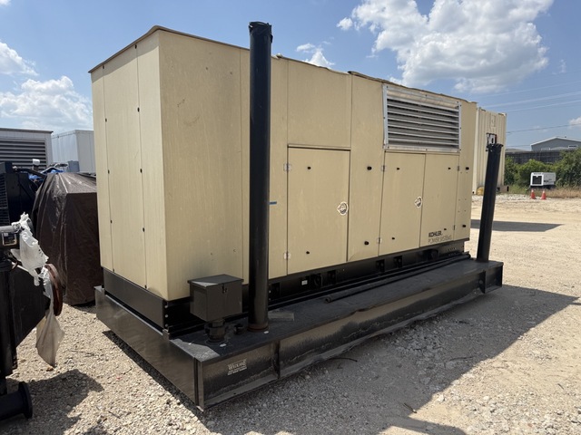400 KW Kohler #400REOZJ, Diesel Generator, 277/480 Volt, John Deere engine, 1800 RPM, 600 amp breaker - Image 1