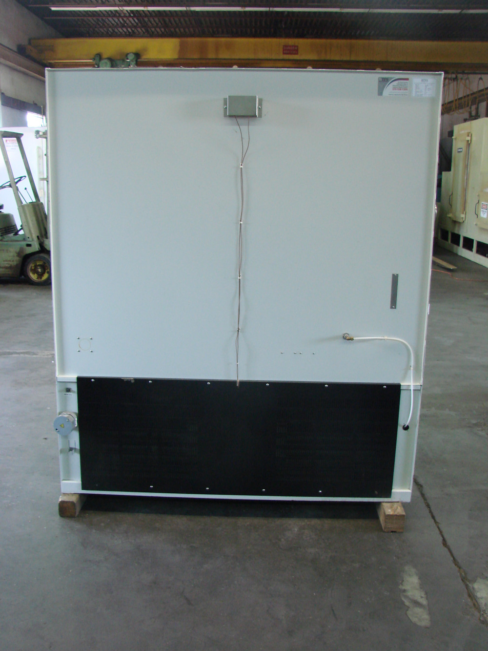 48" width x 36" H x 24" L Blue M #DC-Series, horiz-air flow, 480 V., 24 KW, 662°F - Image 4