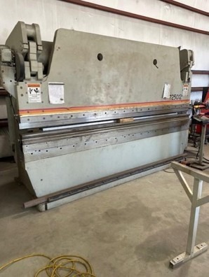 250 Ton, Accurpress #725012, CNC hydraulic press brake, 12' overall, 126" between housing, 8" stroke, Hurco - Image 1