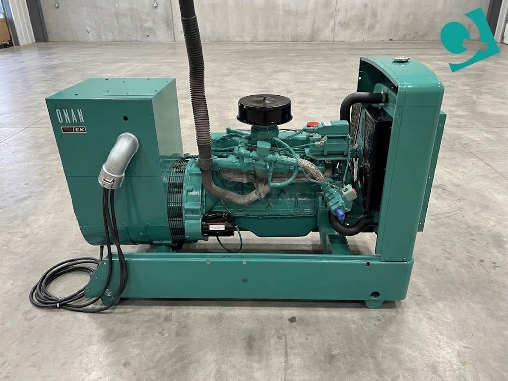 30 KW Onan Propane Generator, 120/208 Volts, 3 Phase, 827 Hrs - Image 1