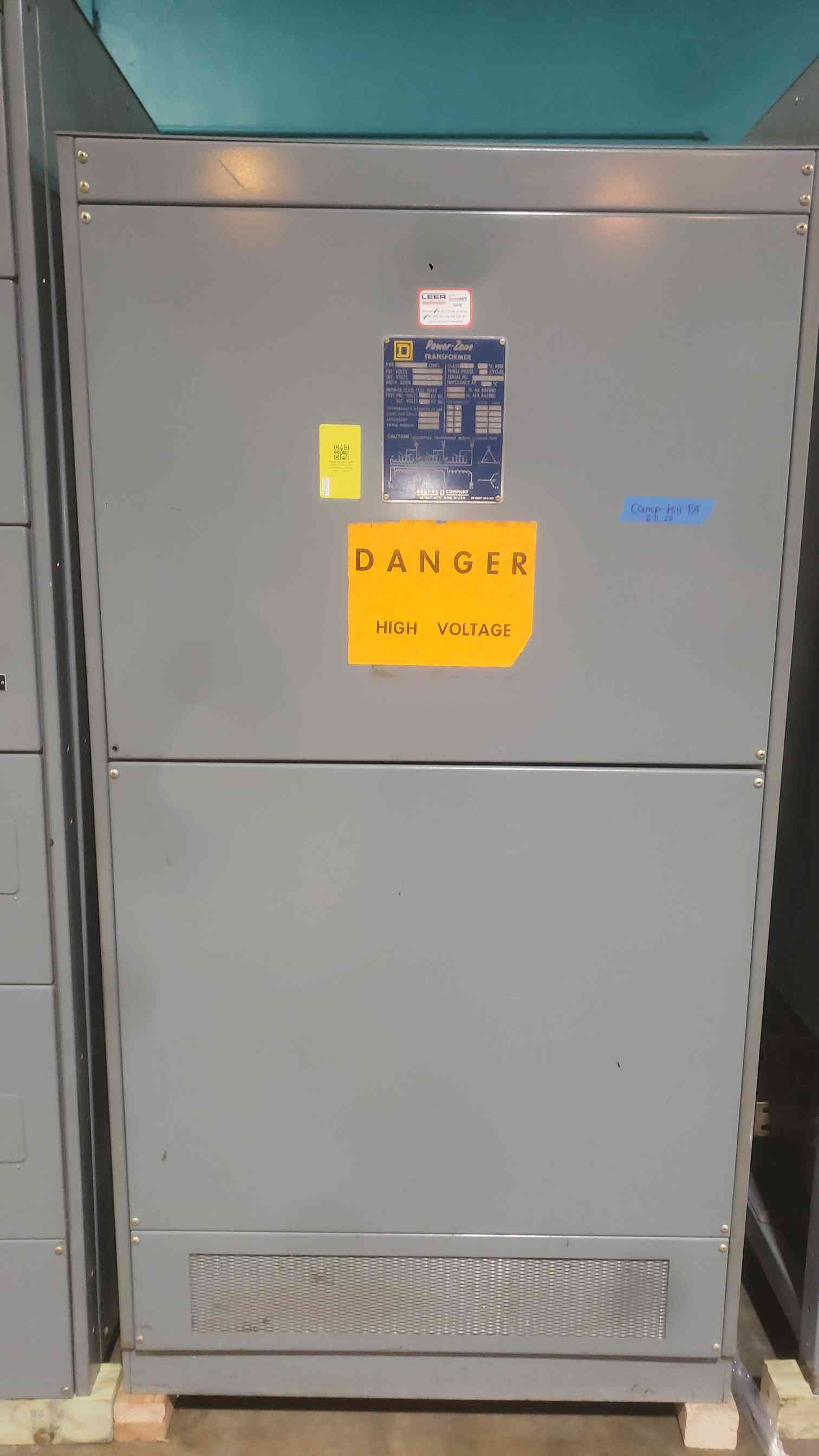 800 Amps, Square D #Power-Zone, Switchboard w/ 300 KVA Transformer, 480V-208V, 4 Section - Image 10