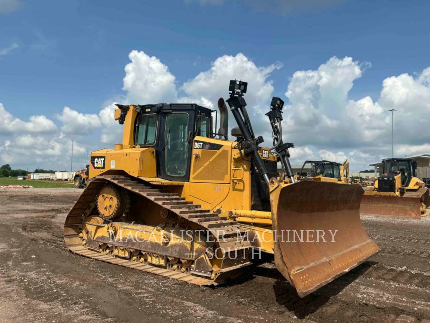 Caterpillar D6T LGP, 9224 hours, S/N: RAD00907, 2016 - Image 2