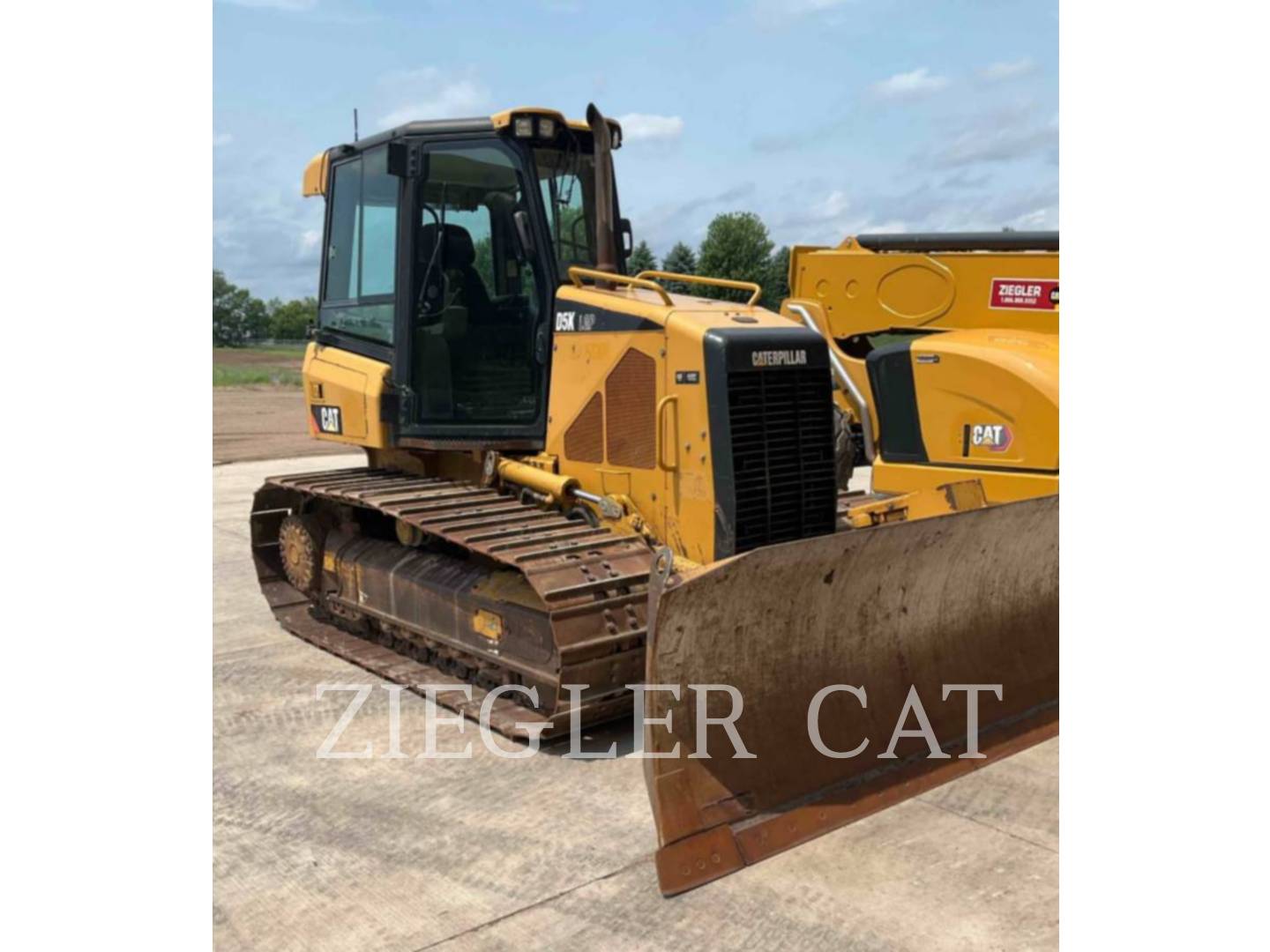 Caterpillar D5K, 9899 hours, S/N: YYY01195, 2010 - Image 2