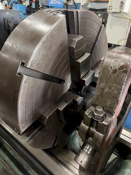 25"/34" x 160" Tos #SN63B-Big-Sigma, engine lathe, 24" 4-jaw chuck, 2-13/16" hole, 10-1000 RPM, (2) Steady - Image 5