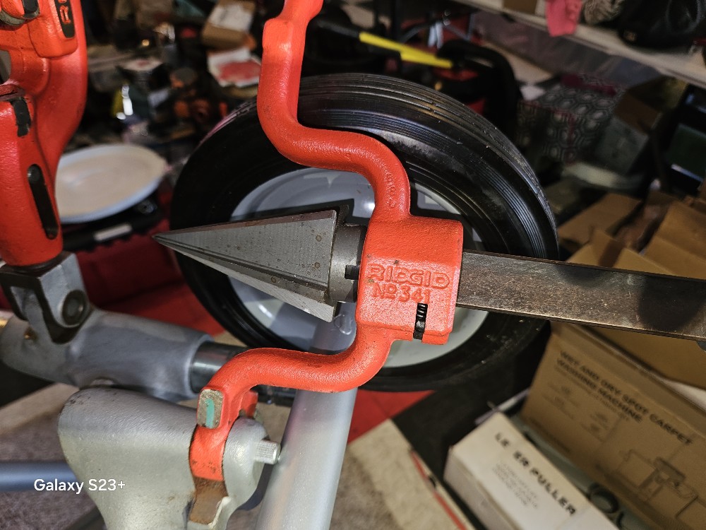 1/8" -2" Ridgid #300-T2, pipe threader, 115 V., 1/2 HP - Image 6