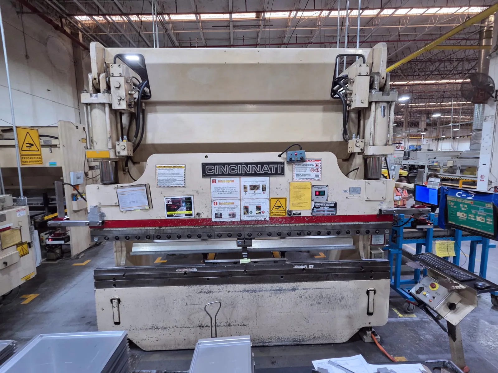 90 Ton, Cincinnati #Proform-90PF, CNC press brake, 8' overall, 78.5" between housing, 14" stroke, 7" throat - Image 1