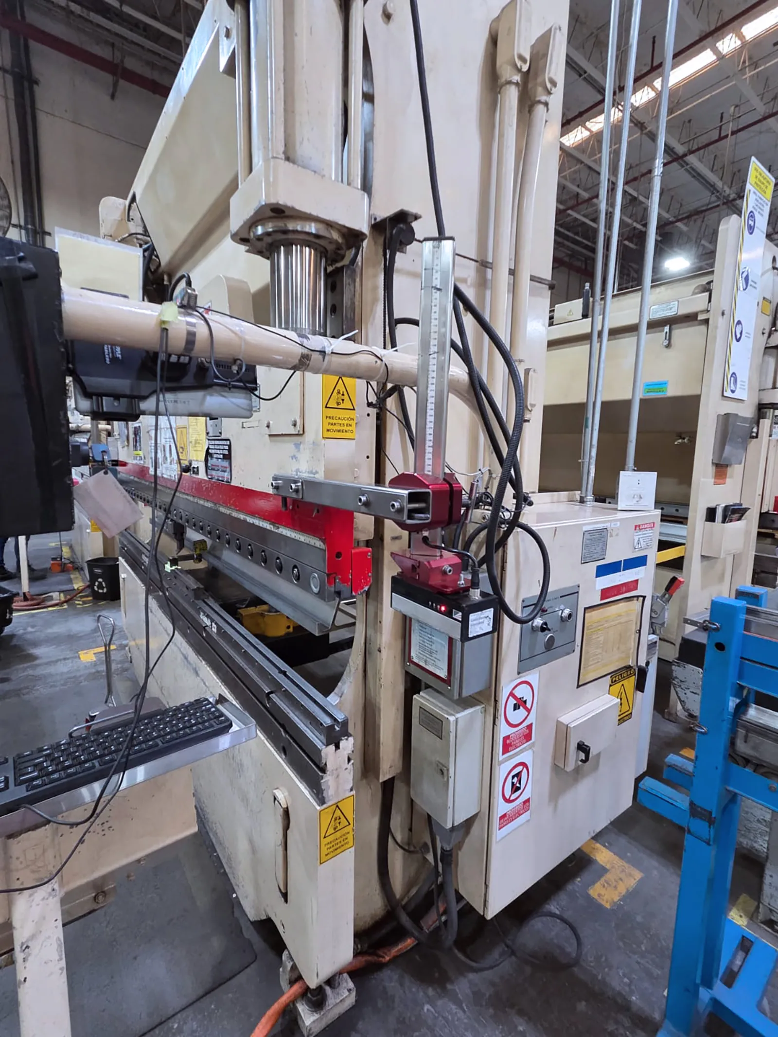 90 Ton, Cincinnati #Proform-90PF, CNC press brake, 8' overall, 78.5" between housing, 14" stroke, 7" throat - Image 5
