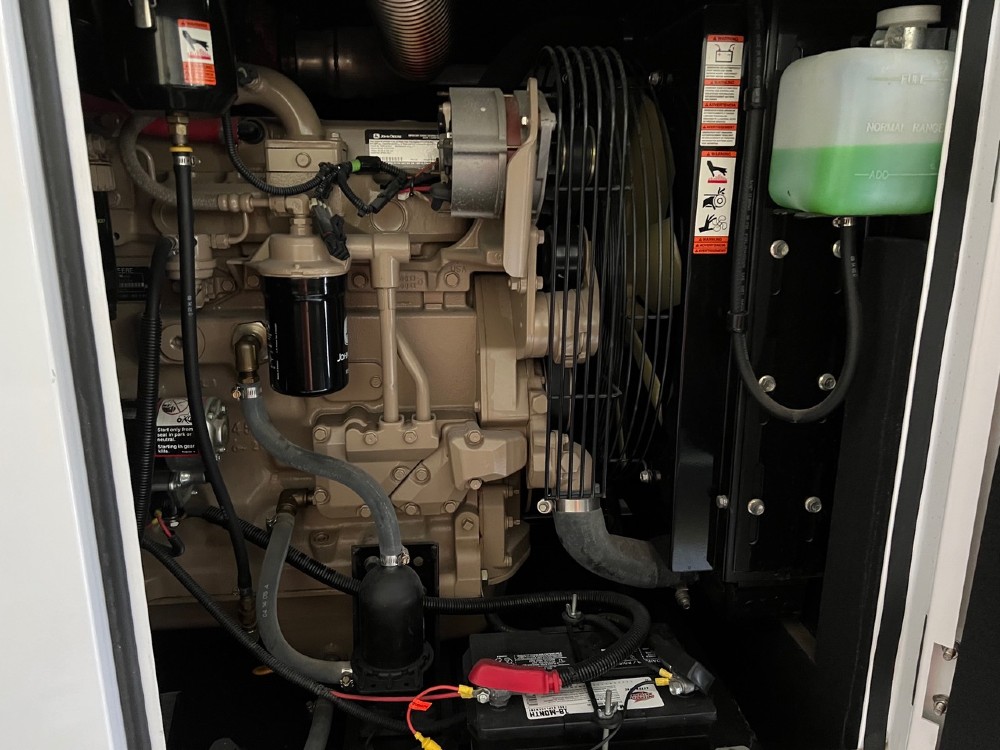 68 KW Magnum #MMG80, Generator Set, 2005, Only 5 Hrs! Trailer Mounted w. Fuel Tank - Image 6