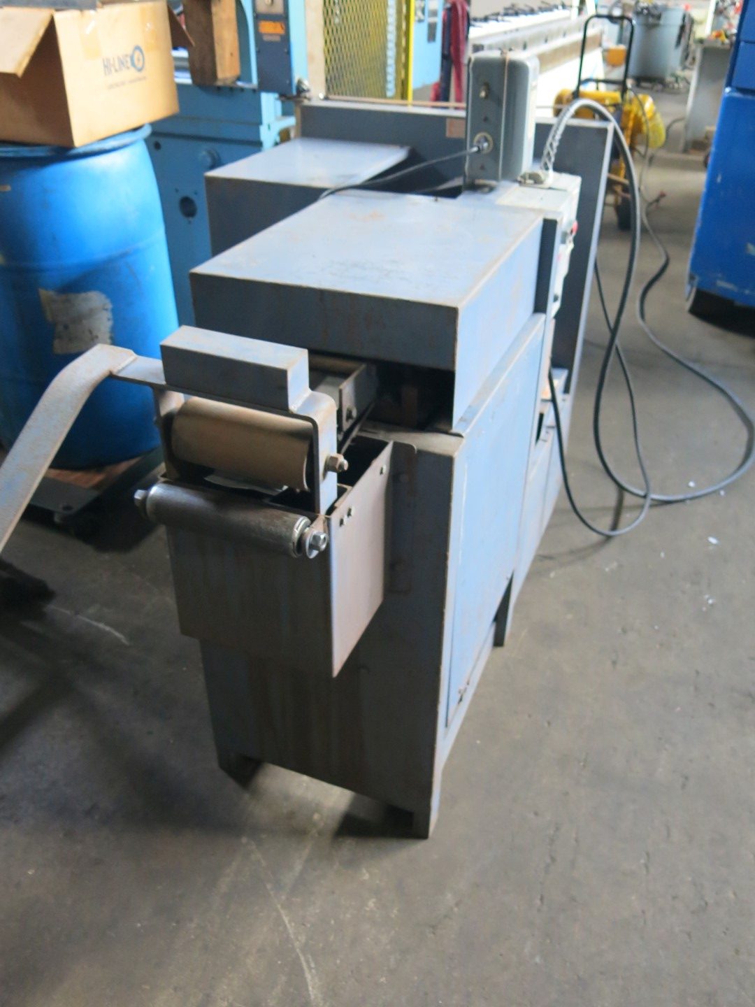 Harper #E-200, 2" turning vane maker, double uncoiler - Image 7