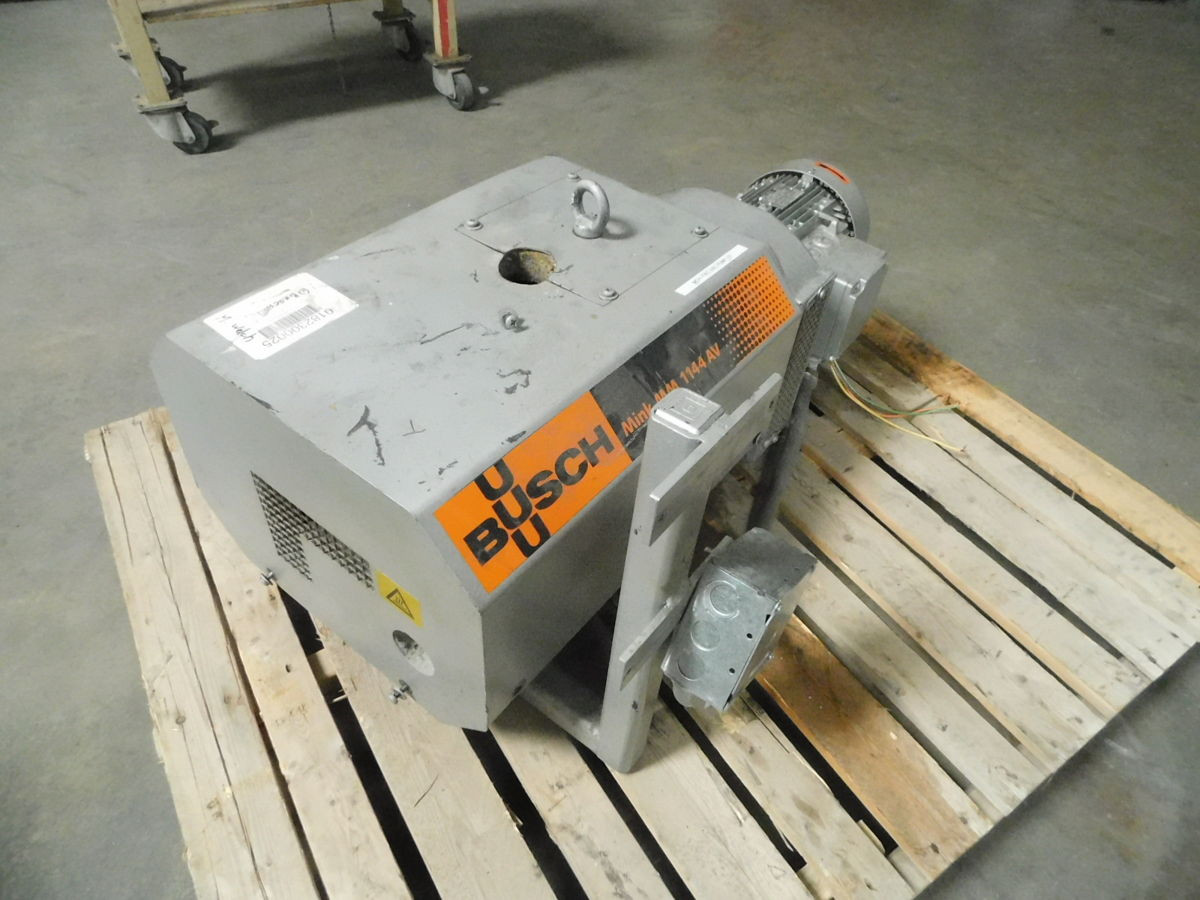 98.9 CFM, Busch #1144, Vacuum Pump, FOR PARTS, 168 m3/h, AS IS - Image 3