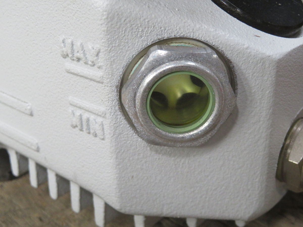 38.3 CFM, Sogevac #SV40-65-BIFC, Rotary Vane Vacuum Pump, 200-240 V., 1.5 kW (2 available) - Image 6