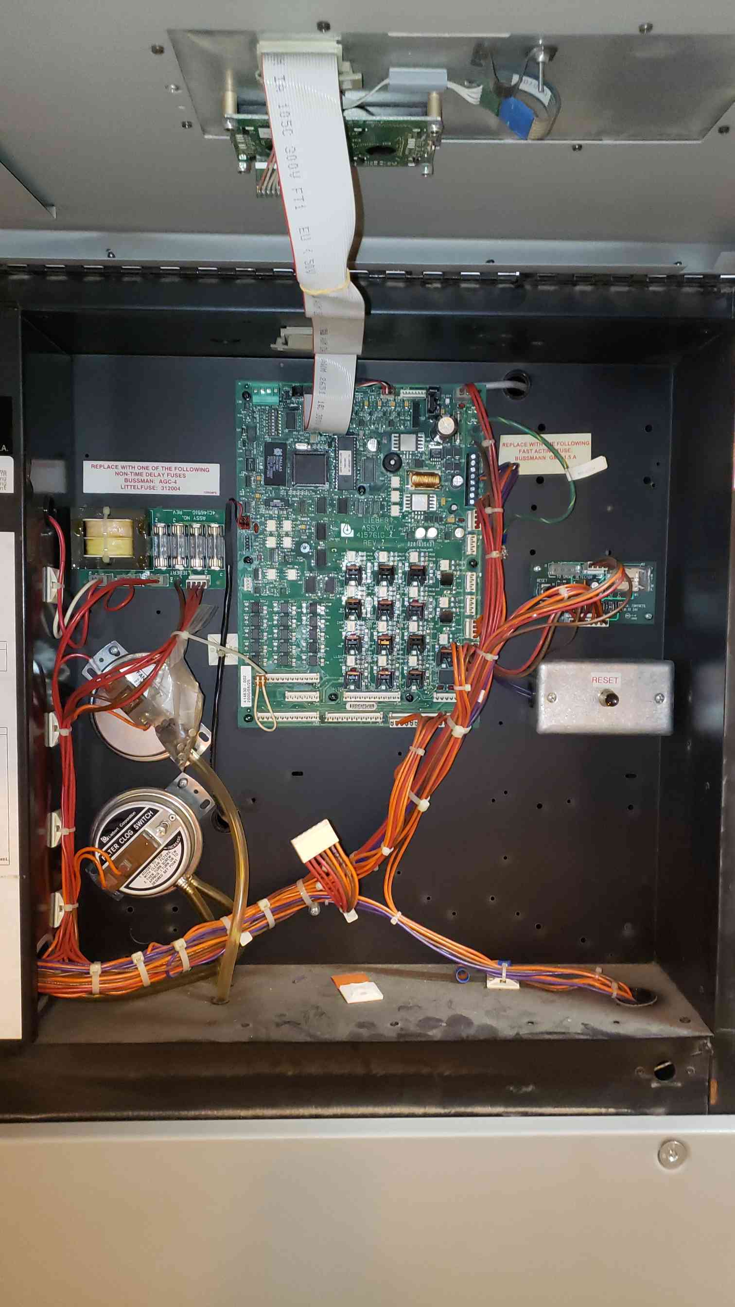 30 Ton Liebert #UH529C, Chilled Water Upflow CRAC unit, 460 Volts, 3 phase - Image 5