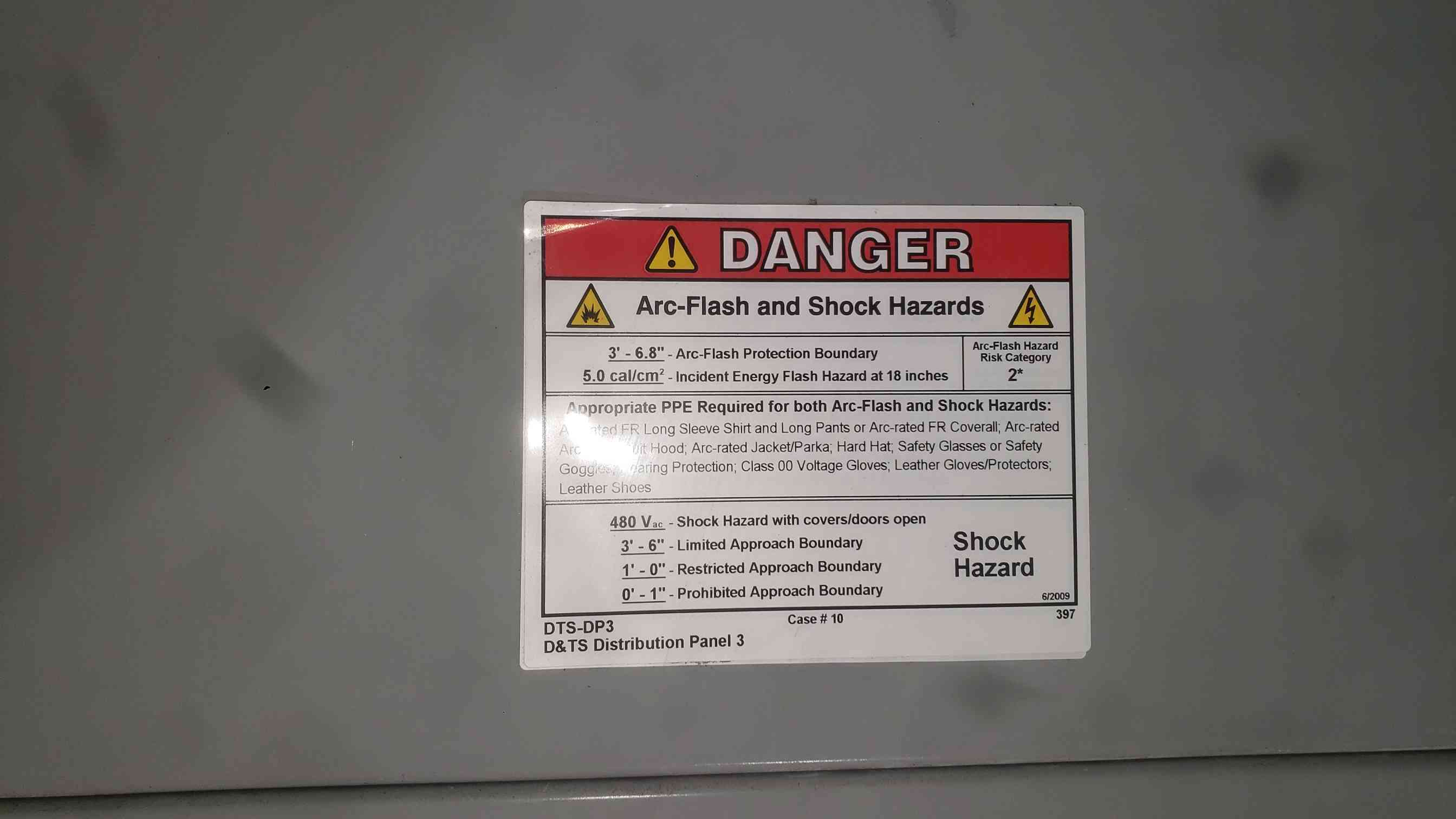 800 Amp. Siemens, distribution panelboard, 480 Volts 3 phase, 200A & 100A breakers - Image 7