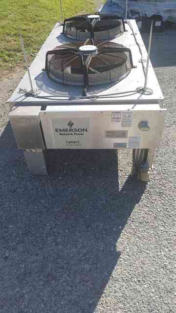 Liebert #MCM080E8, MicroChannel outdoor air cooled condenser, 2 Fan, 208/230 V., 3 phase - Image 2