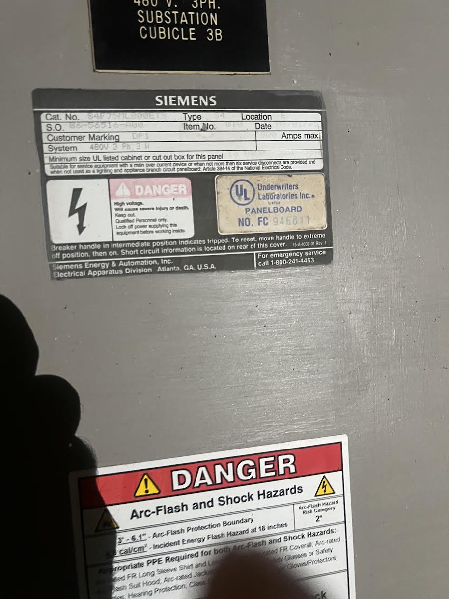 800 Amp. Siemens, Type S4, panelboard, 480 Volts 3 phase, 24 subfeed breakers - Image 2