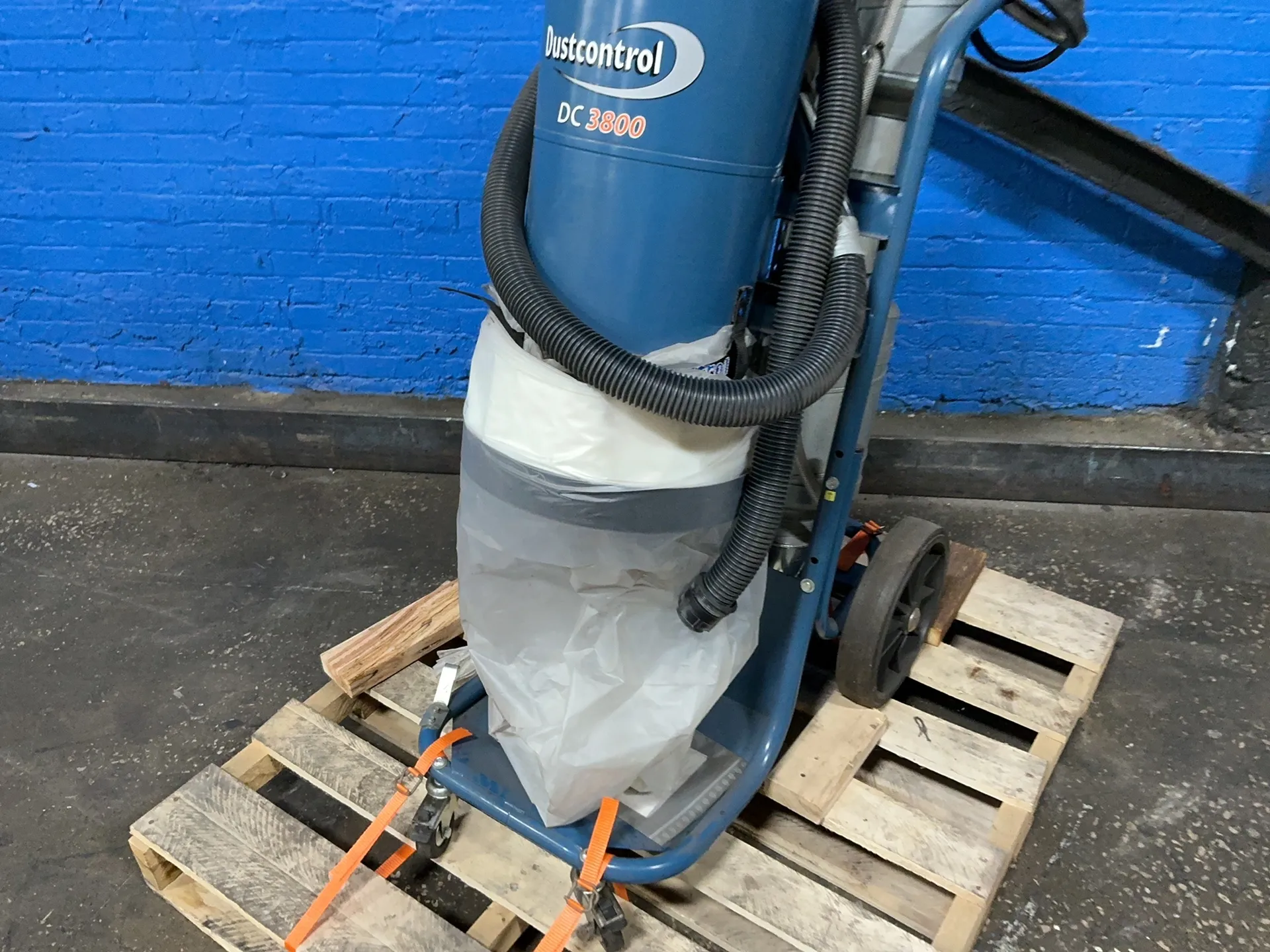 Dustcontrol #DC-3800TR-EX, Portable Dust Collector, 2015 - Image 4