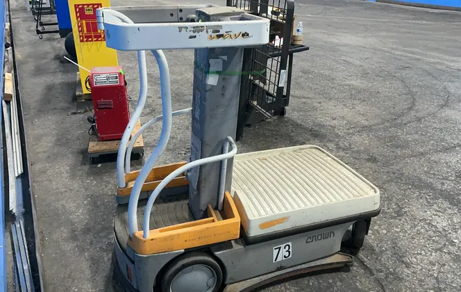 300 LB, Crown #WAV50-118, Work Assist Vehicle, 118" Platform Lift Height, 24 V. - Image 8