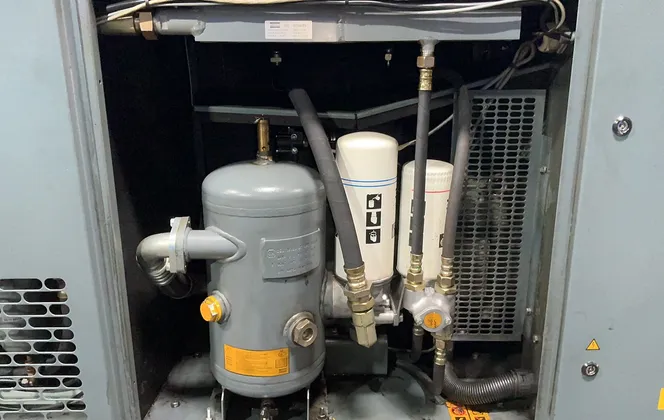 101 cfm, 125 psi, Atlas Copco #GA18FF A 125 FM, Rotary Screw Air Compressor, 25 HP, 88 Gal. Tank, 230 V., 2011 - Image 3