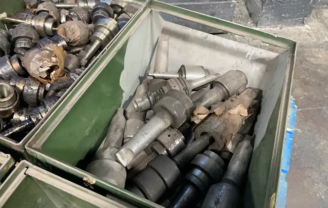 Paducah Gearmotor, Tool Holders - Image 5