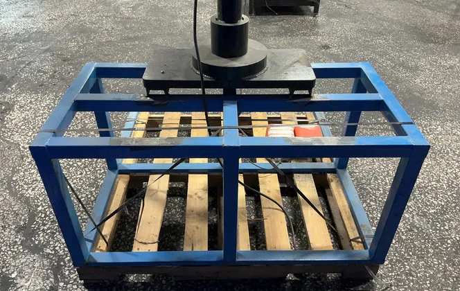 Branson #2000IW, Ultrasonic Welder, 2300w, Foot Pedals, 200-240 V., 2010 - Image 7