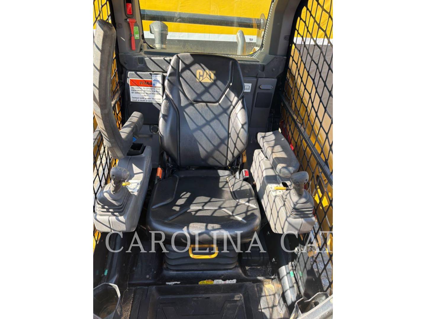 Cat 255, Skid Steer Loader, 1355 hours, S/N: FL701532, 2024 - Image 7