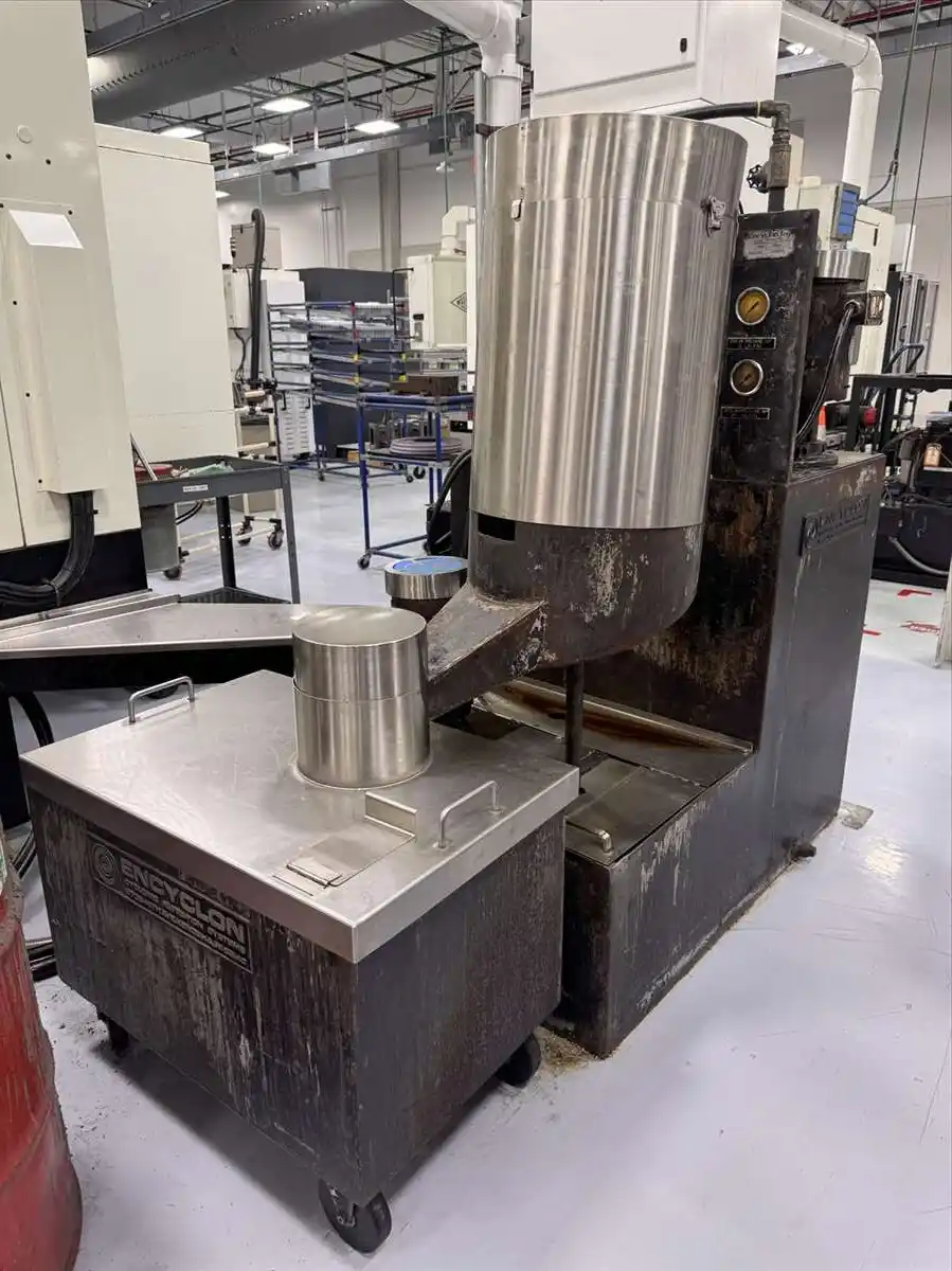 16" x 32" Weldon #1632-Gold, CNC universal cylindrical grinder, GE Fanuc 18iM, 15 HP, 2002 - Image 9