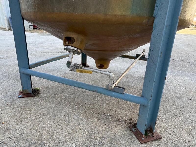 2000 gallon Palmer, fiberglass tank - Image 8