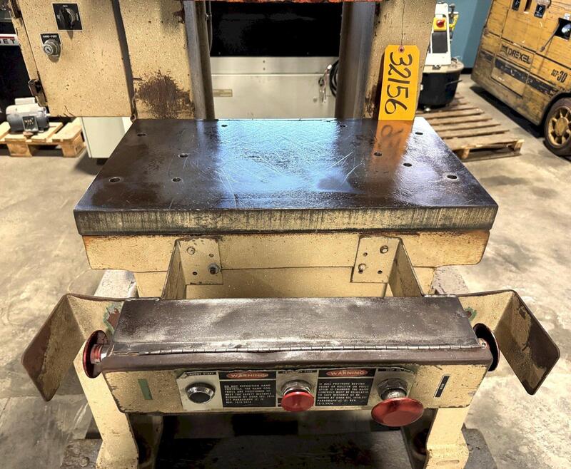 40 Ton, Rousselle #4, OBI press, 3" stroke, 12" Shut Height, 26" x 16" bed, 45 SPM, 3 HP, air clutch - Image 5